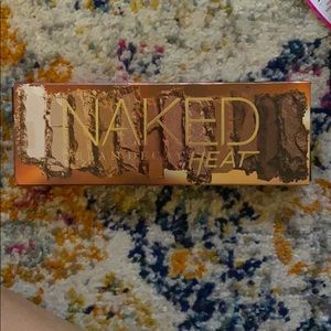 Urban Decay Naked Heat palette